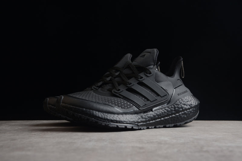 Adidas UltraBoost 21 All Black